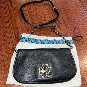 Tory Burch Black adjustable crossbody Britten Clutch